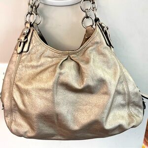 Vintage Coach bag - Silver leather, lavender fabric lining